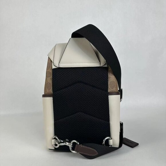 COACH  CT752 Racer Pack In Signature Colorblock - Picture 5 of 12